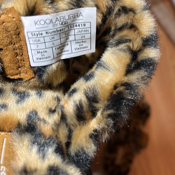 NWOT KOOLABURRA by UGG slippers/sandals size 7 leopard print - Picture 2 of 7